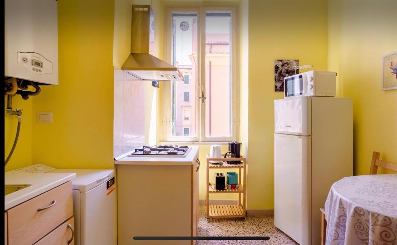 Casa Vacanze "Il Vaticano A 2 Passi" Rome Exterior photo