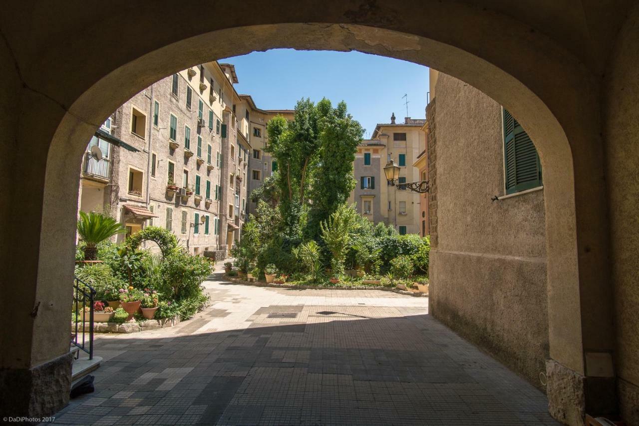 Casa Vacanze "Il Vaticano A 2 Passi" Rome Exterior photo